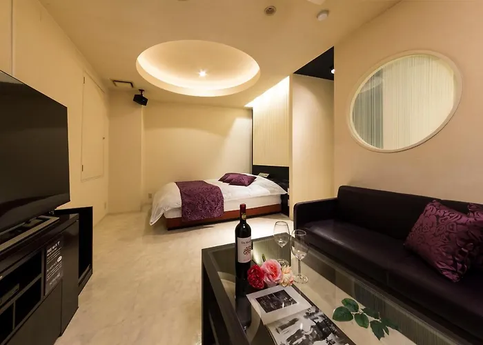Hotel Fine - Into The Premlum - (Adults Only)